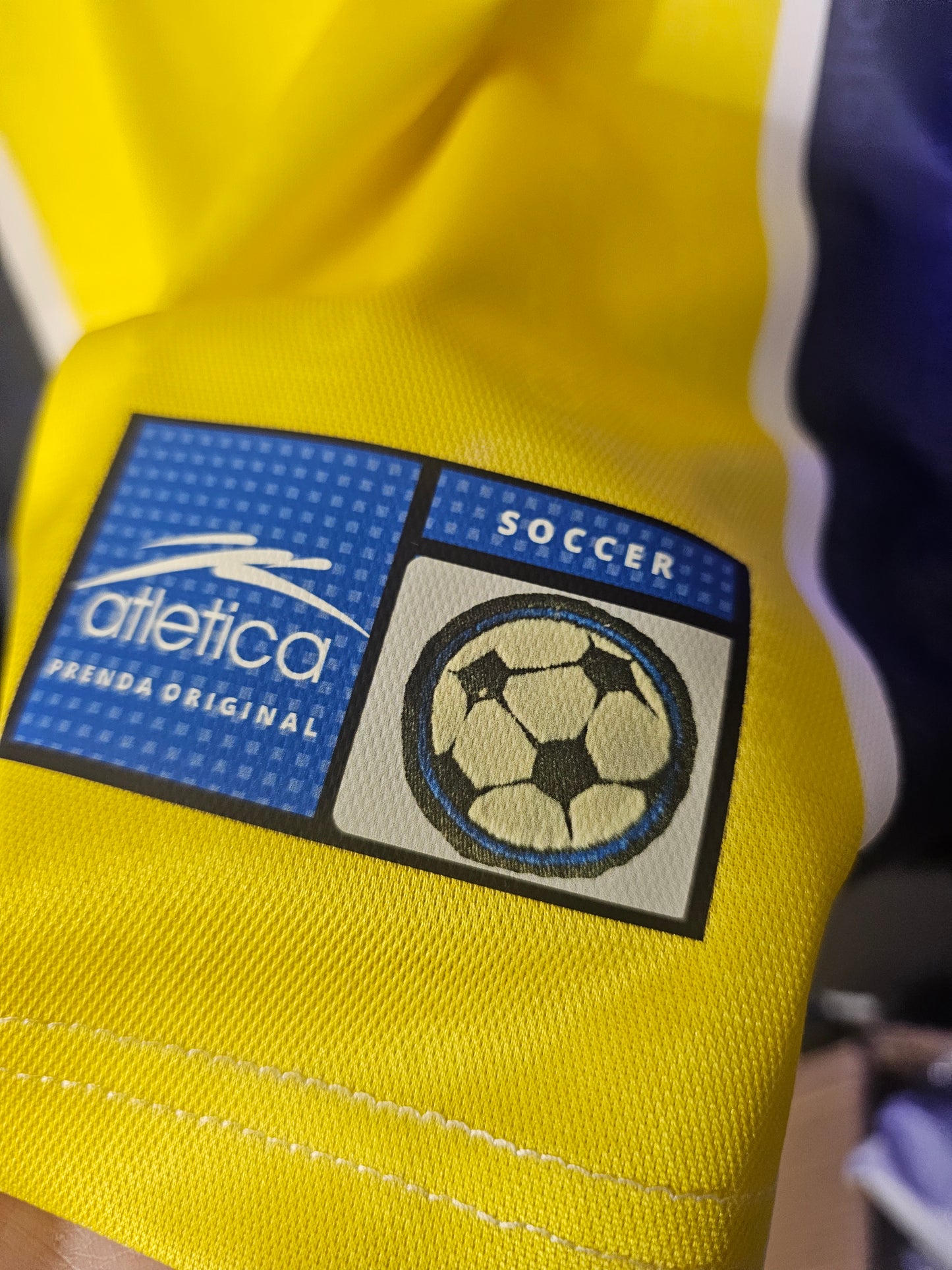 Venezuela 2000 away remake
